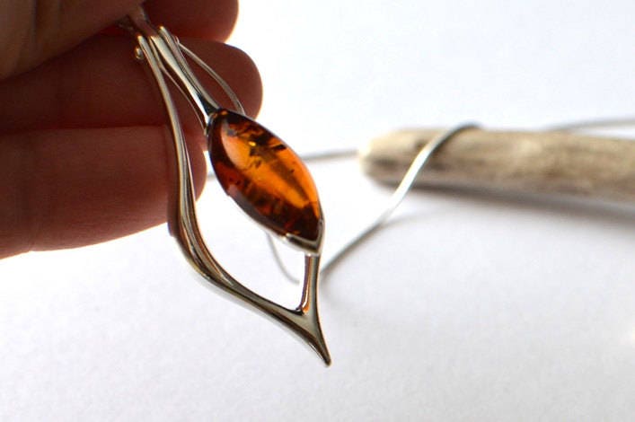 Silver Cognac Amber Pendant Necklace