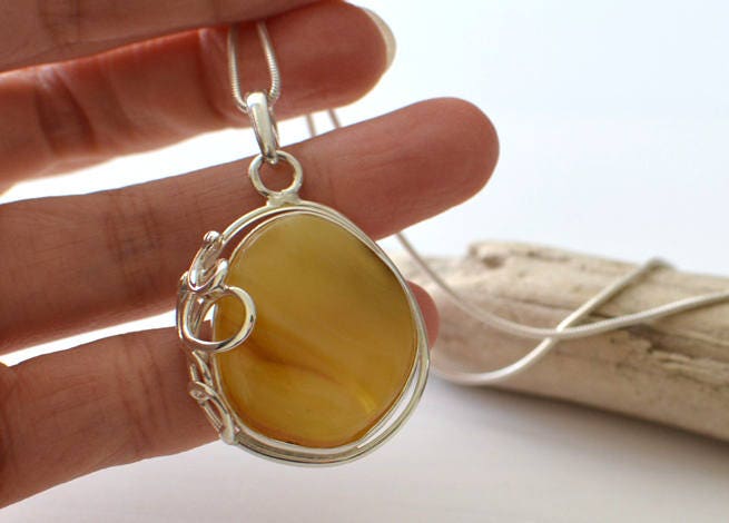 Natural Yellow Amber Pendant