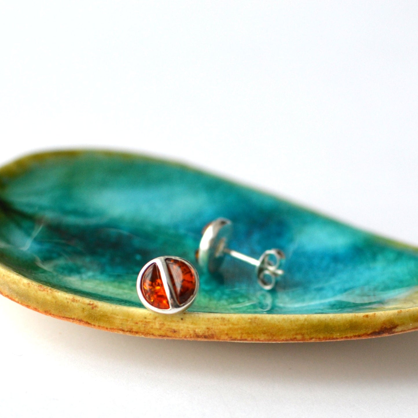 Dainty Amber Jewelry Set