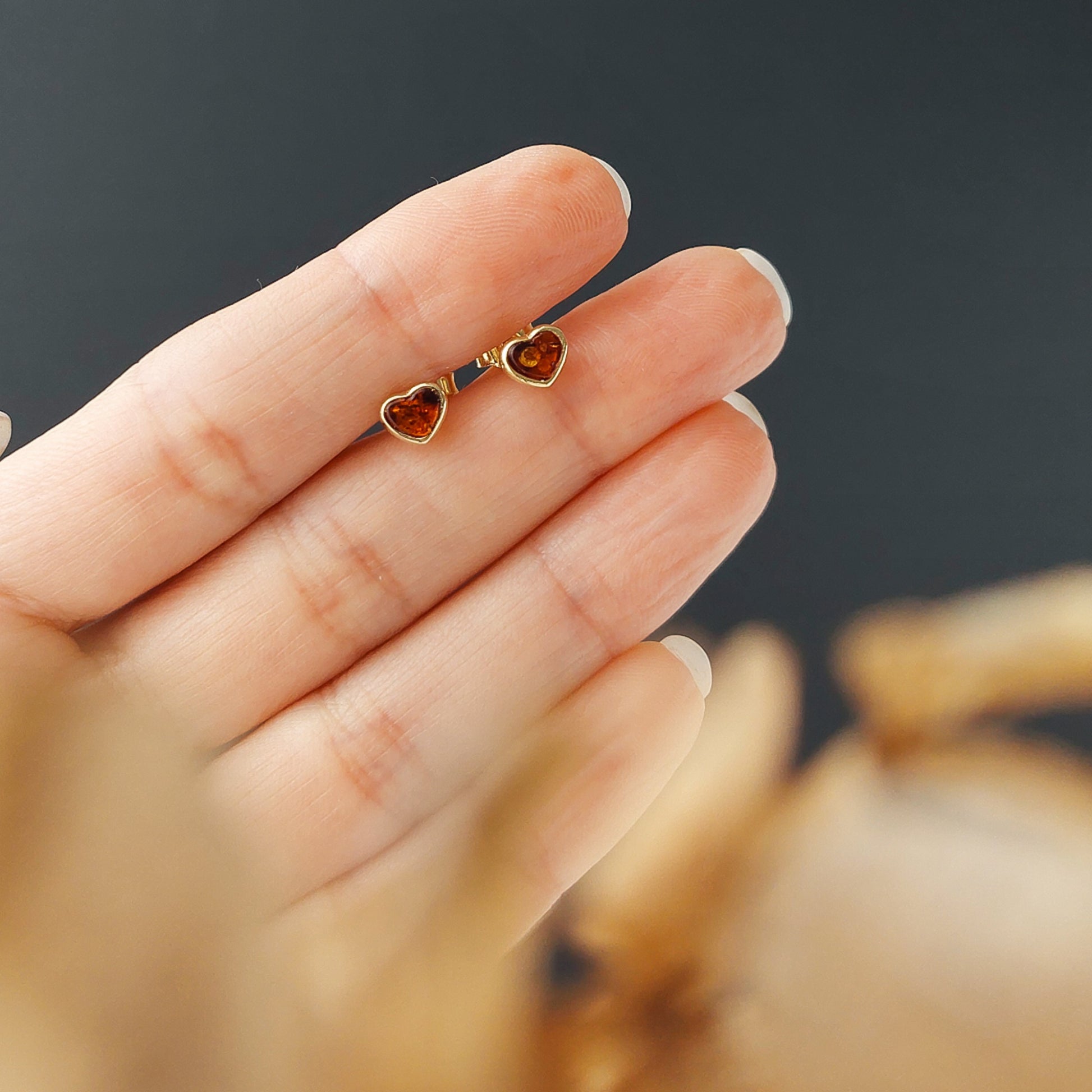 Gold Heart Earrings with Amber, Minimalist gold stud earrings, Dainty Gold Earrings, Bridesmaid Earrings, love, daughter gift, heart, best friend gift