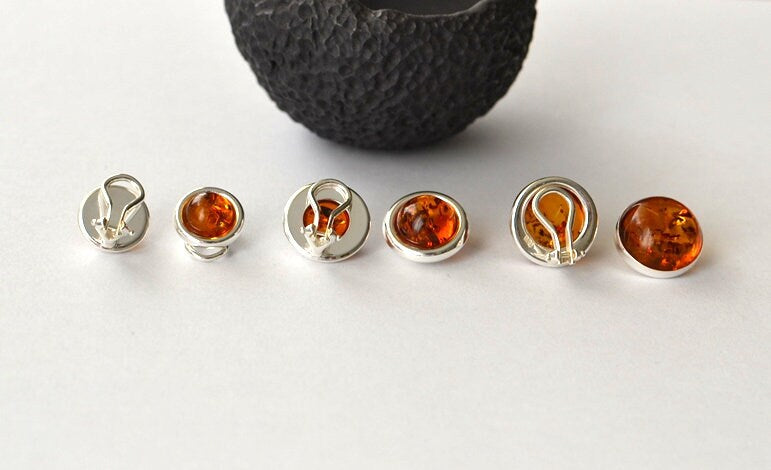 stone Clip on Earrings, Round Clip Earrings, stone clips, cognac amber clip, stone Clip Earrings, simple earrings, round earrings